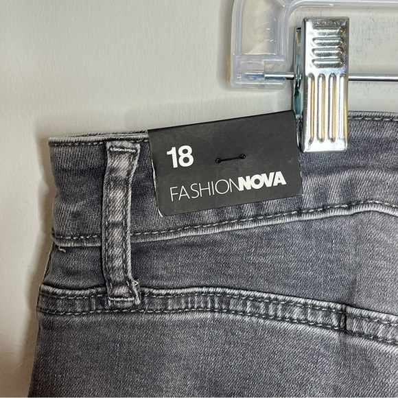 FASHION Nova Going Out High Rise Stretch Skinny Jeans Grey Distressed - Picture 7 of 8